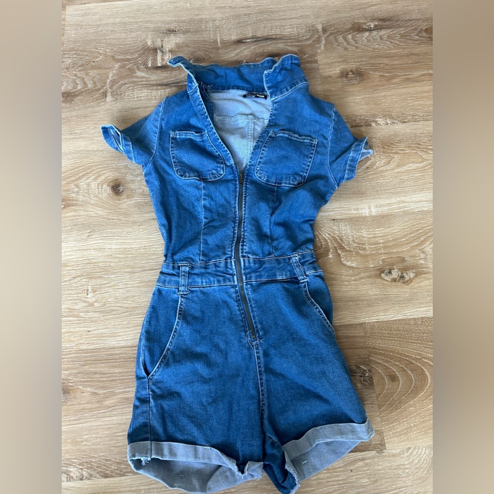 Fashion nova XS denim romper